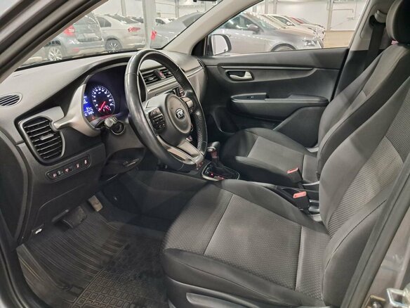 2021 Kia Rio X IV Рестайлинг, серый, 1700000 рублей - вид 15