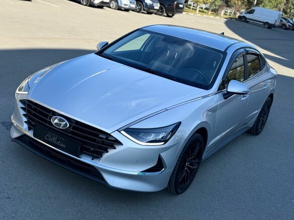 2020 Hyundai Sonata VIII (DN8), серебристый, 2215000 рублей - вид 9