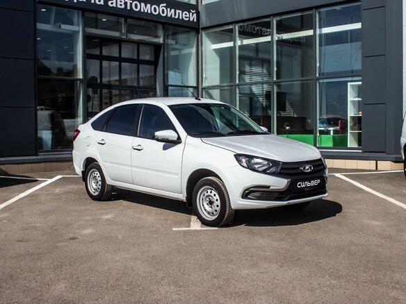 2026 Lada (ВАЗ) Granta I Рестайлинг, белый, 1017000 рублей - вид 3