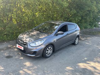 2012 Hyundai Solaris I, чёрный, 630000 рублей, вид 2