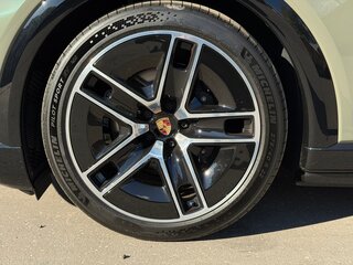 2026 Porsche Cayenne Electric IV, бежевый, 26500000 рублей, вид 4