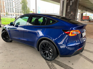 2021 Tesla Model Y Long Range Dual Motor I, синий, 4140000 рублей, вид 4