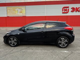 2013 Kia Ceed II, чёрный, 970000 рублей, вид 4