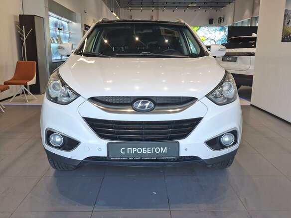2012 Hyundai ix35 I, белый - вид 1