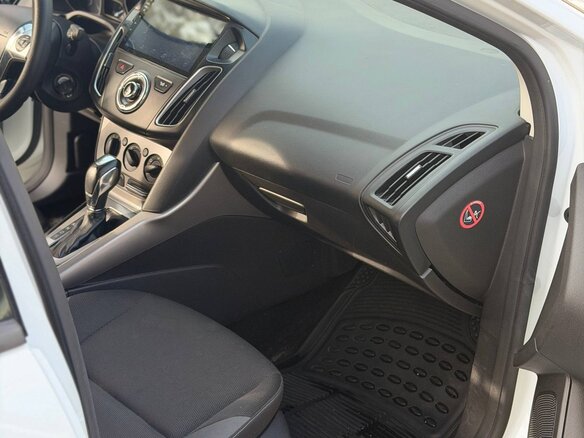 2013 Ford Focus III, белый, 800000 рублей - вид 10