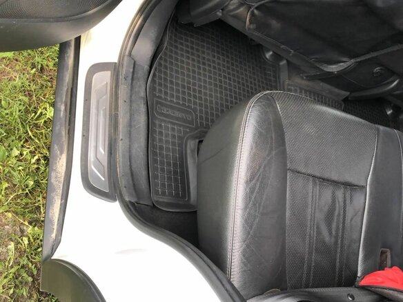 2011 Kia Sorento II, белый, 1300000 рублей - вид 5