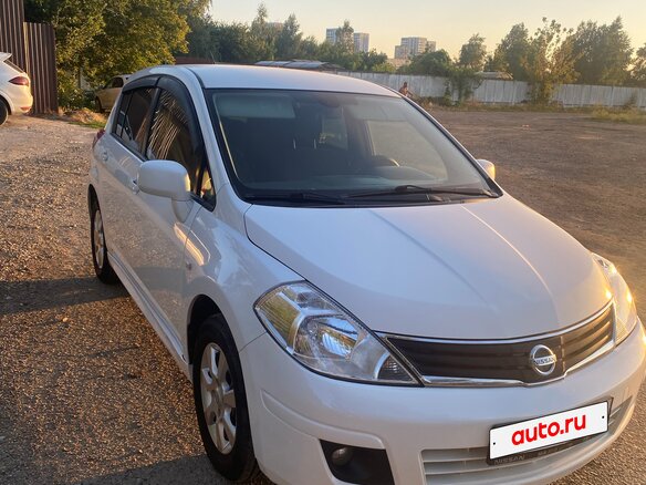 2011 Nissan Tiida I, белый, 650000 рублей - вид 2