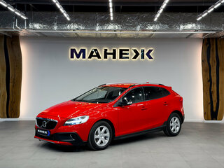 2017 Volvo V40 Cross Country I Рестайлинг, красный, 2000000 рублей, вид 3