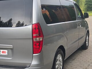 2015 Hyundai Grand Starex 5AT I, серый, 1900000 рублей, вид 2