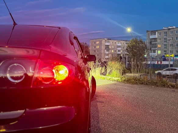 2008 Mazda 3 I (BK) Рестайлинг, чёрный, 820000 рублей - вид 3