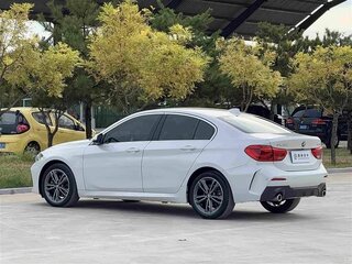 2023 BMW 1 серии 120i III (F52) Рестайлинг, белый, 1780000 рублей, вид 3