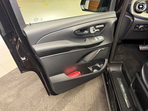 2024 Mercedes-Benz V-Класс Extra Long 300 d экстра длинный III (W447) Рестайлинг 2, чёрный, 16400000 рублей - вид 15
