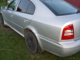 2001 Skoda Octavia I (A4) Рестайлинг, серебристый, 210000 рублей, вид 2