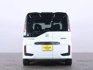 2016 Honda Stepwgn Spada V, белый, 2049000 рублей, вид 5