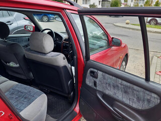 1998 Mazda 626 V (GF), красный, 150000 рублей, вид 5