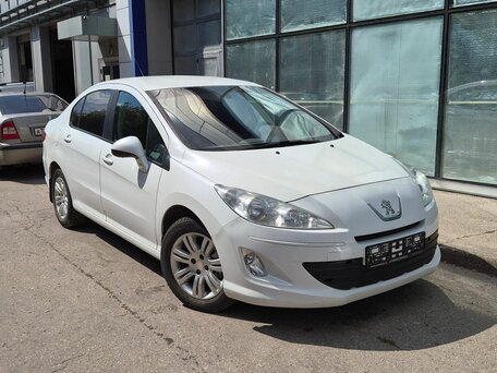 Peugeot 408 I