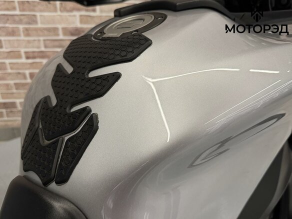 2023 Yamaha MT-09 Tracer (FJ-09), чёрный, 1295000 рублей - вид 18