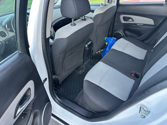 2012 Chevrolet Cruze I, белый, 740000 рублей - вид 11