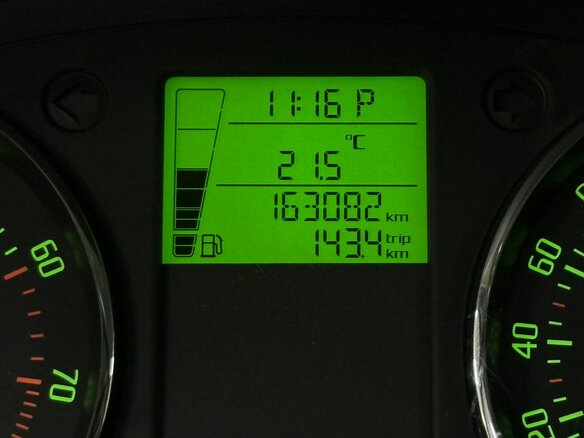 2011 Skoda Fabia II Рестайлинг, жёлтый, 670000 рублей - вид 14