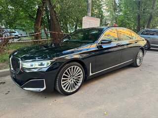 2019 BMW 7 серии Long 730Ld xDrive VI (G11/G12) Рестайлинг, чёрный, 5900000 рублей, вид 3