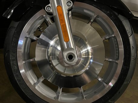 2022 Harley-Davidson Fat Boy, чёрный, 3100000 рублей, вид 2