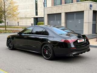 2024 Mercedes-Benz S-Класс AMG 63 e AMG Long IV (W223), чёрный, 20850000 рублей, вид 3