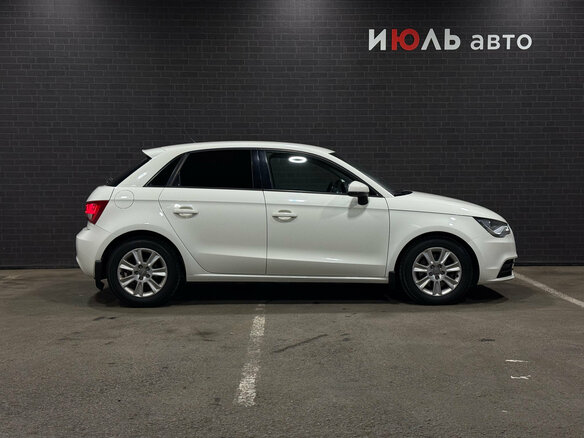 2012 Audi A1 I (8X), белый, 1050000 рублей - вид 3
