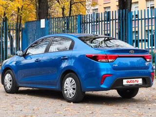 2019 Kia Rio IV, синий, 1580000 рублей, вид 2