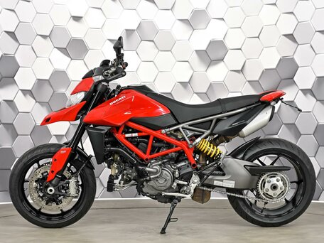2020 Ducati Hypermotard, красный, 977000 рублей, вид 4