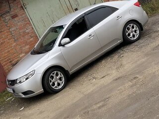 2010 Kia Cerato 6-speed II, серебристый, 850000 рублей, вид 1