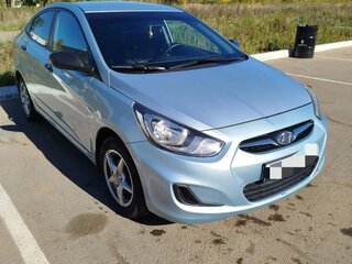 2013 Hyundai Solaris I, голубой, 680000 рублей, вид 2
