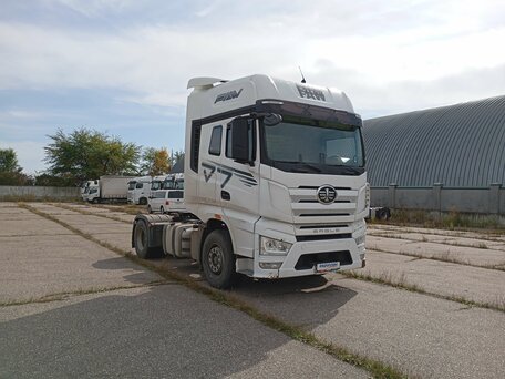 2023 FAW J7, белый, 2900000 рублей, вид 2
