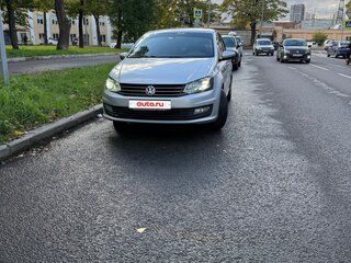2018 Volkswagen Polo V Рестайлинг, серебристый, 970000 рублей, вид 1