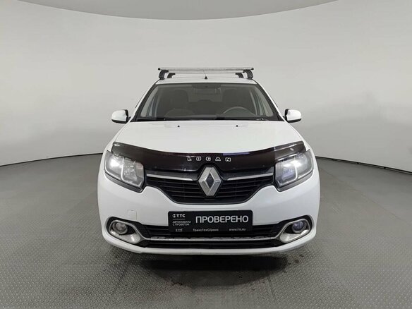 2017 Renault Logan II, белый - вид 1