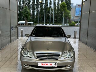 2005 Mercedes-Benz C-Класс 230 II (W203) Рестайлинг, серый, 600000 рублей, вид 2