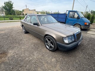 1988 Mercedes-Benz W124 250, коричневый, 280000 рублей, вид 2
