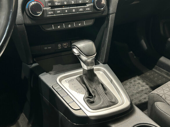2018 Kia Ceed III, серый, 1339000 рублей - вид 16