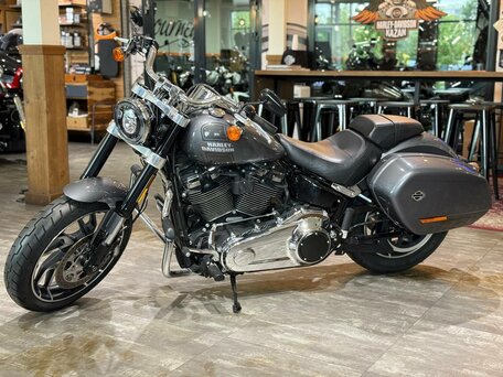 2021 Harley-Davidson Sport Glide, серый, 1700000 рублей, вид 2
