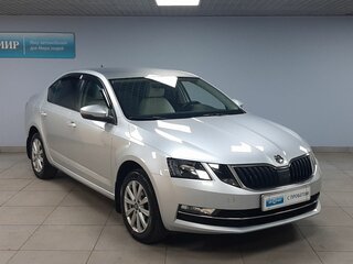 2017 Skoda Octavia III (A7) Рестайлинг, серебристый, 1579000 рублей, вид 3