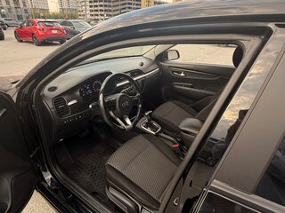 2018 Kia Rio IV, чёрный, 1550000 рублей, вид 3