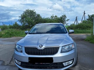 2016 Skoda Octavia 5-speed III (A7), серебристый, 1300000 рублей, вид 2