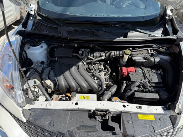 2013 Nissan Juke I, белый - вид 12