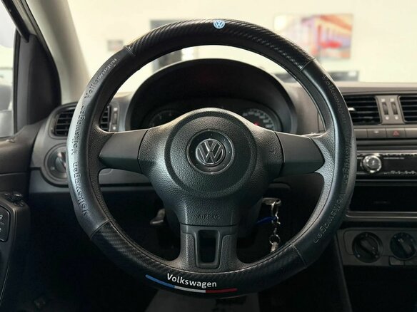 2011 Volkswagen Polo V, серебристый, 830000 рублей - вид 12
