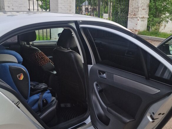 2013 Volkswagen Jetta VI, серебристый, 970000 рублей - вид 13