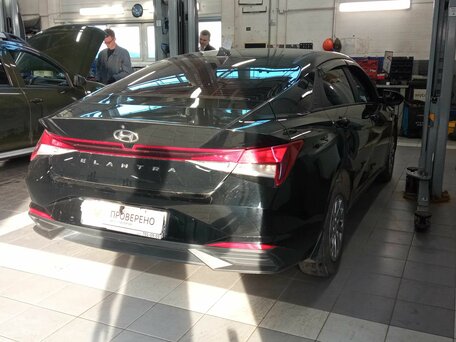 2021 Hyundai Elantra VII (CN7), чёрный, 1640000 рублей, вид 3