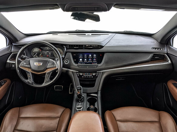 2020 Cadillac XT5 I Рестайлинг, красный, 3090000 рублей - вид 13