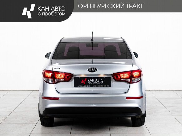 2016 Kia Rio III Рестайлинг, серебристый - вид 3