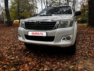 2012 Toyota Hilux VII Рестайлинг, белый, 2450000 рублей, вид 1