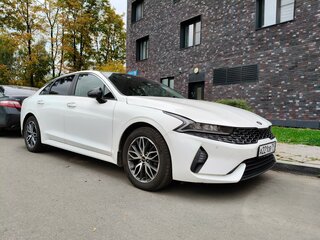 2020 Kia K5 III, белый, 1930000 рублей, вид 1