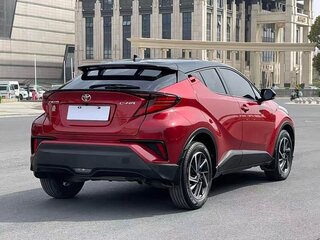 2023 Toyota C-HR I Рестайлинг, красный, 1735000 рублей, вид 4